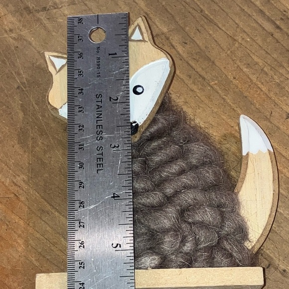 Wooden Fox Figurine with Brown knitted Wool sweater - Picture 9 of 11